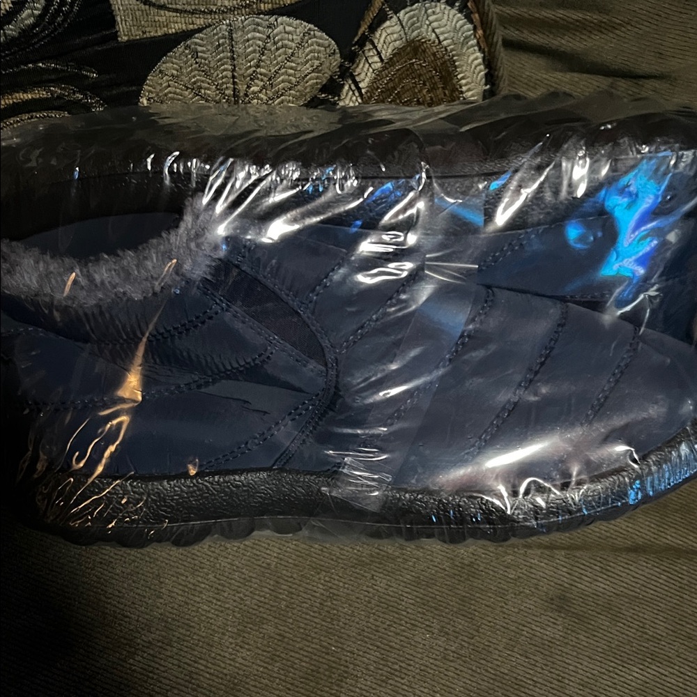 Navy Blue Quilted winter boots